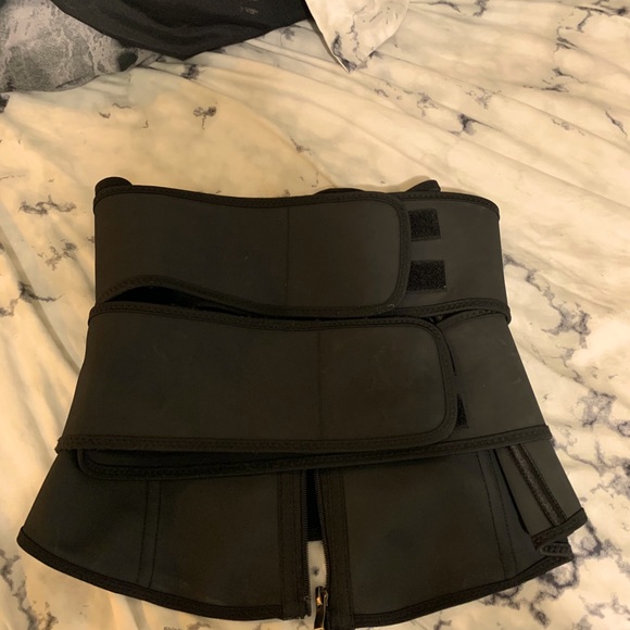 Waist trainer - Picture 2 of 2
